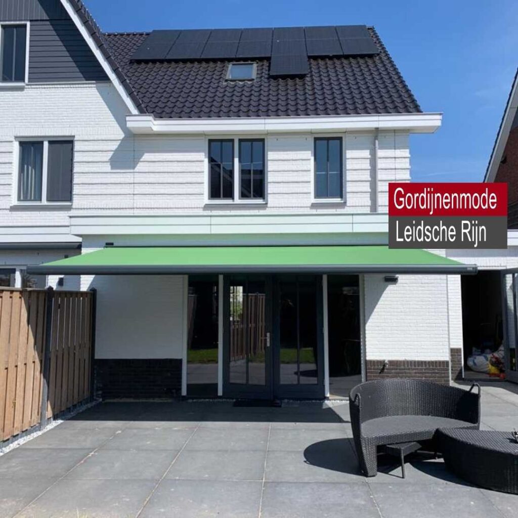 Gordijnenmode Leidsche Rijn De Meern - Buitenzonwering Knikarmscherm 2