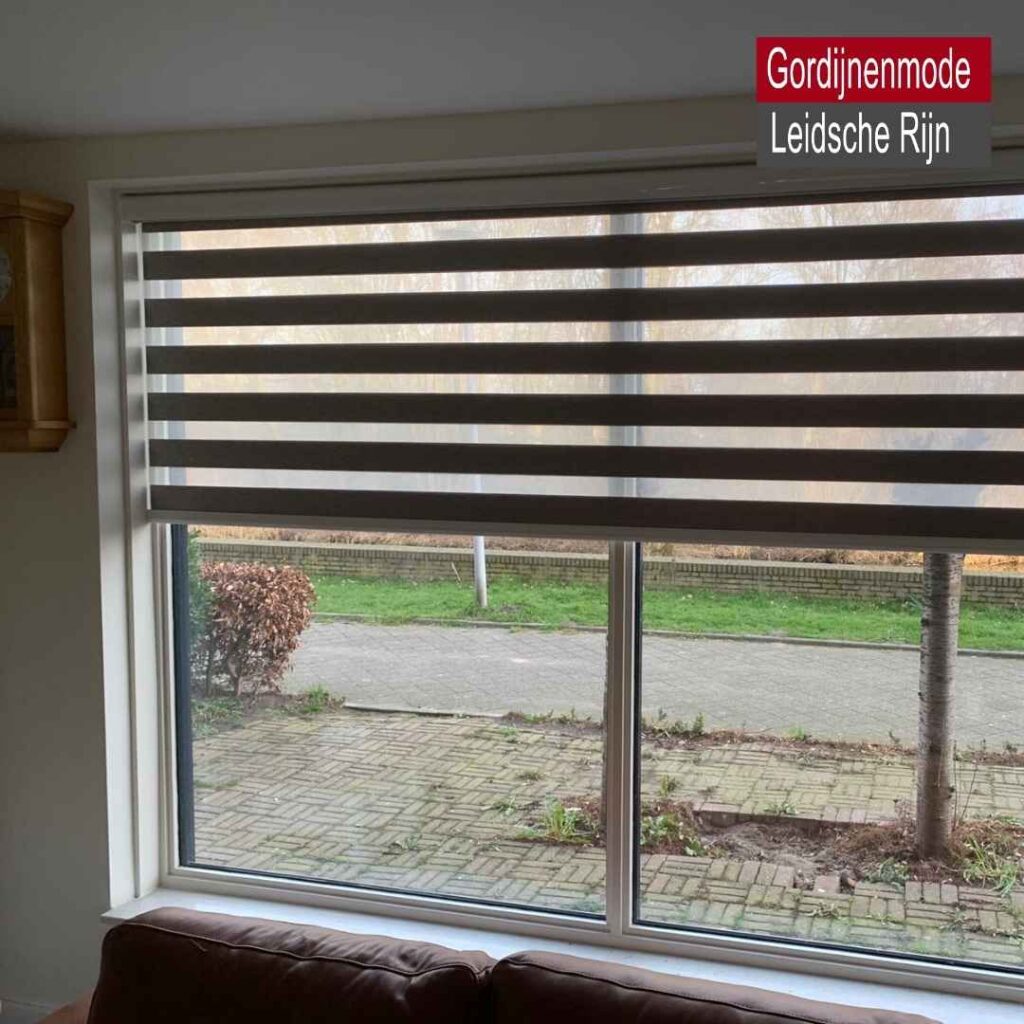 Gordijnenmode Leidsche Rijn De Meern - Duo-Rolgordijn houtkleur 1