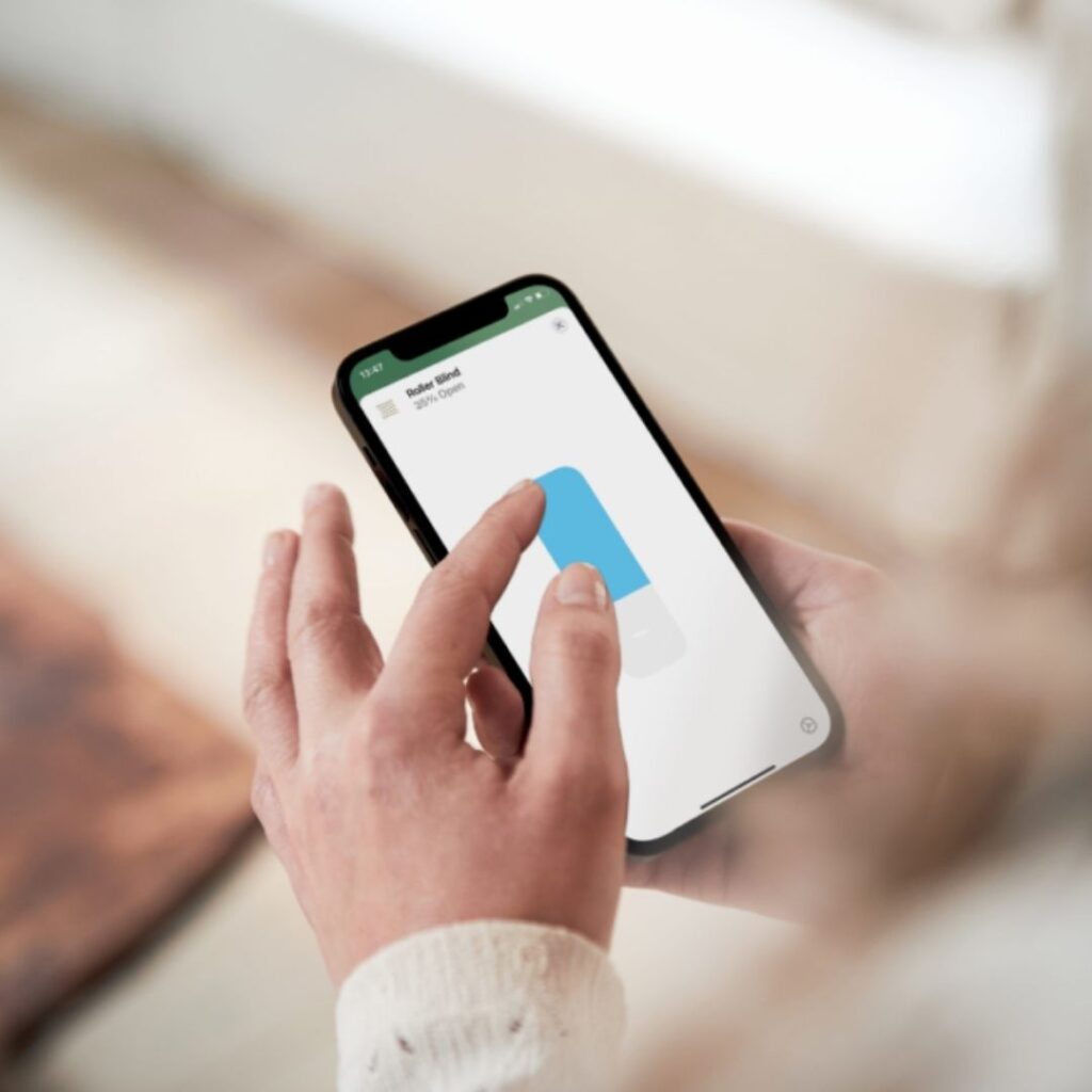 Gordijnenmode Leidsche Rijn De Meern Inside Vouwgordijn Elektrische bediening mobiele telefoon