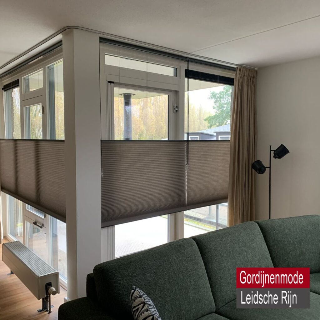 Gordijnenmode Leidsche Rijn De Meern - Duetgordijn duette dupli Taupe