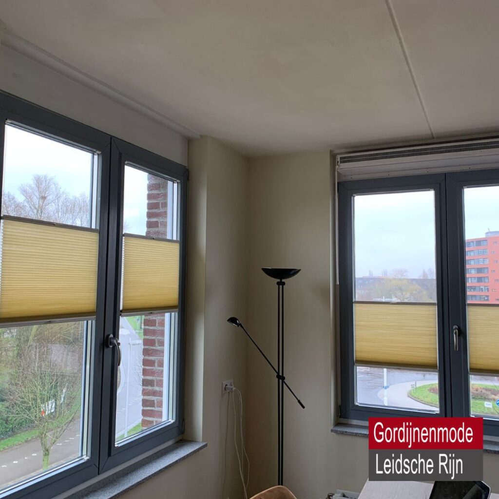 Gordijnenmode Leidsche Rijn De Meern - Duetgordijn duette dupli zacht-geel