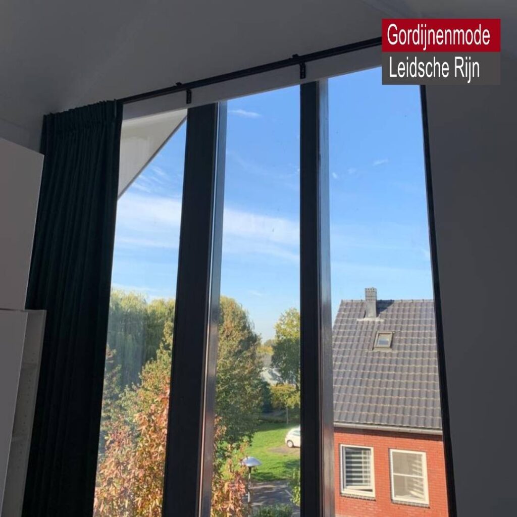 Gordijnenmode Leidsche Rijn De Meern - Gordijnen hoog puntraam